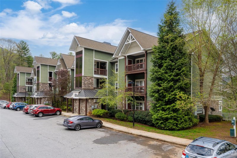 Property image 2 at 1000 Olde Eastwood Village Boulevard, Asheville, NC 28803