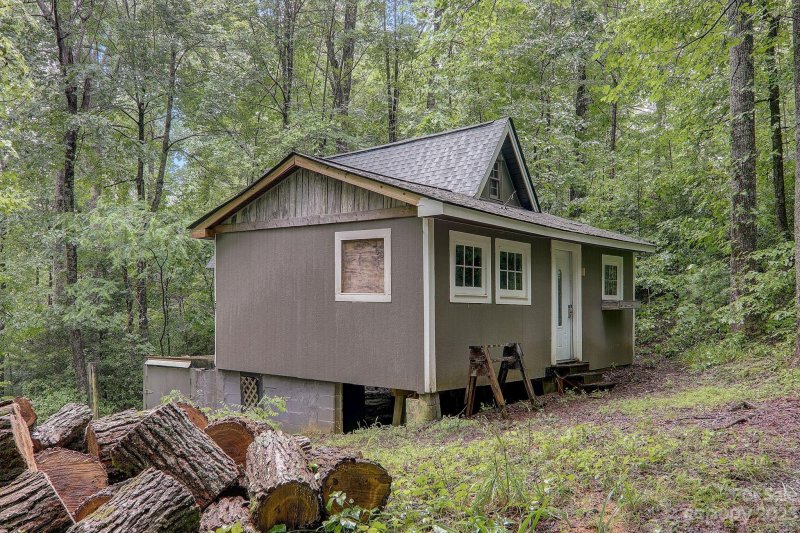 Property image 2 at 30 Rainbow Lake Circle, Black Mountain, NC 28711