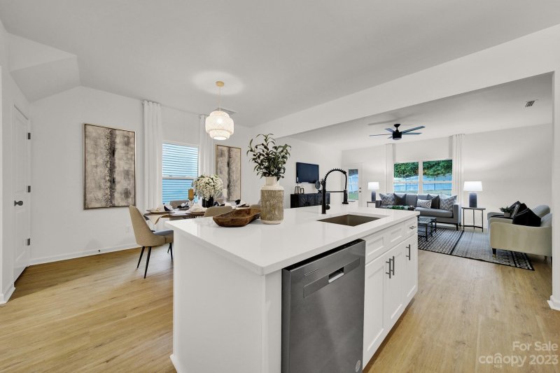 Property image 3 at 2728 Bramble Ridge Court, Charlotte, NC 28215