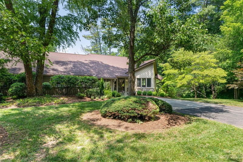 Property image 3 at 1502 Timber Drive, Asheville, NC 28804