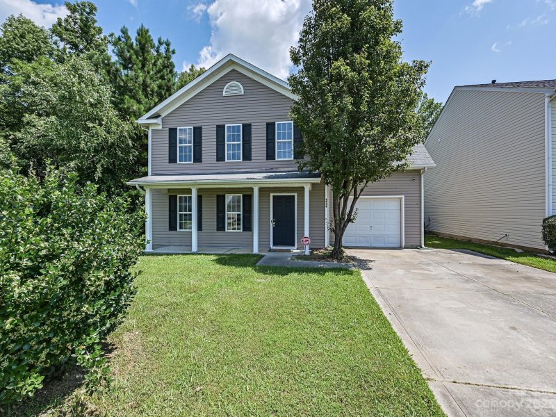 6938 Wandering Creek Drive