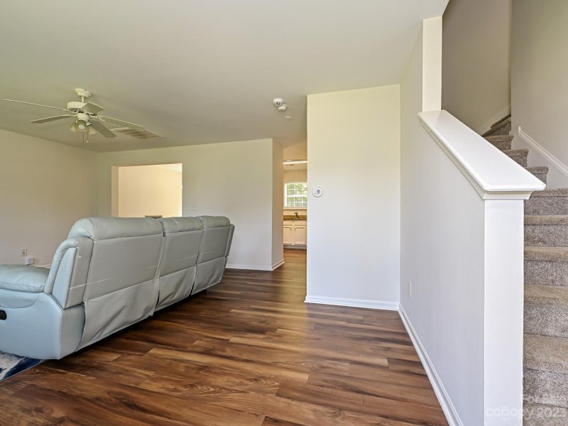 Property image 3 at 6938 Wandering Creek Drive, Charlotte, NC 28216