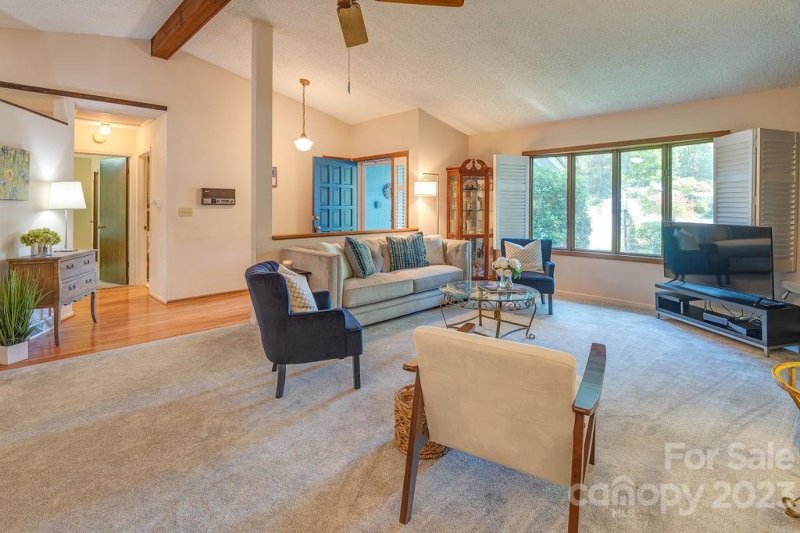 Property image 5 at 1 Canterbury Drive, Arden, NC 28704