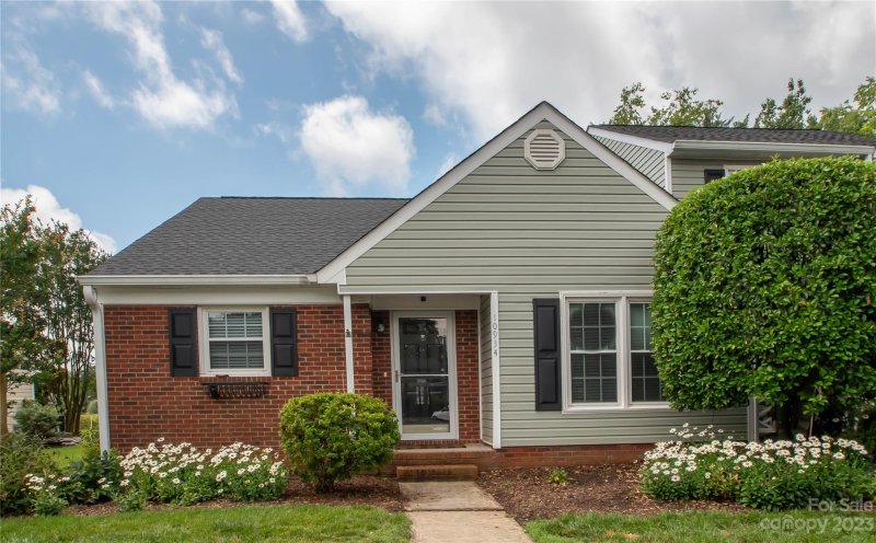 10934 Winterbourne Court