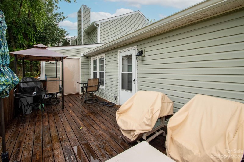 Property image 3 at 10934 Winterbourne Court, Charlotte, NC 28277