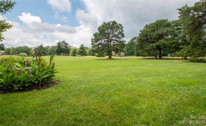 Property image 4 at 10934 Winterbourne Court, Charlotte, NC 28277