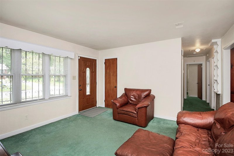 Property image 3 at 1236 Dean Street, Charlotte, NC 28216