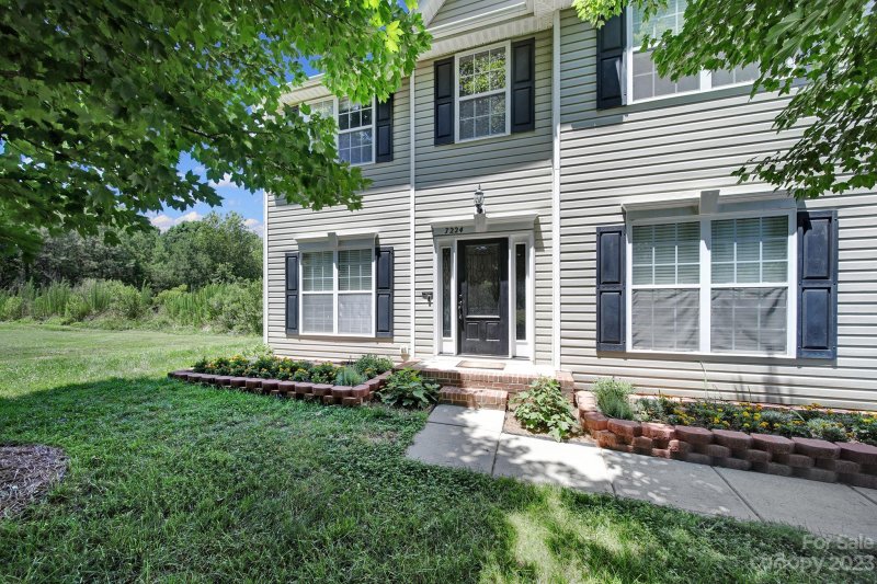 Property image 3 at 7224 Cascading Pines Drive, Tega Cay, SC 29708