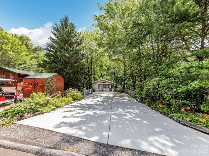 Property image 5 at 8 S Cumberland Drive, Lake Toxaway, NC 28747