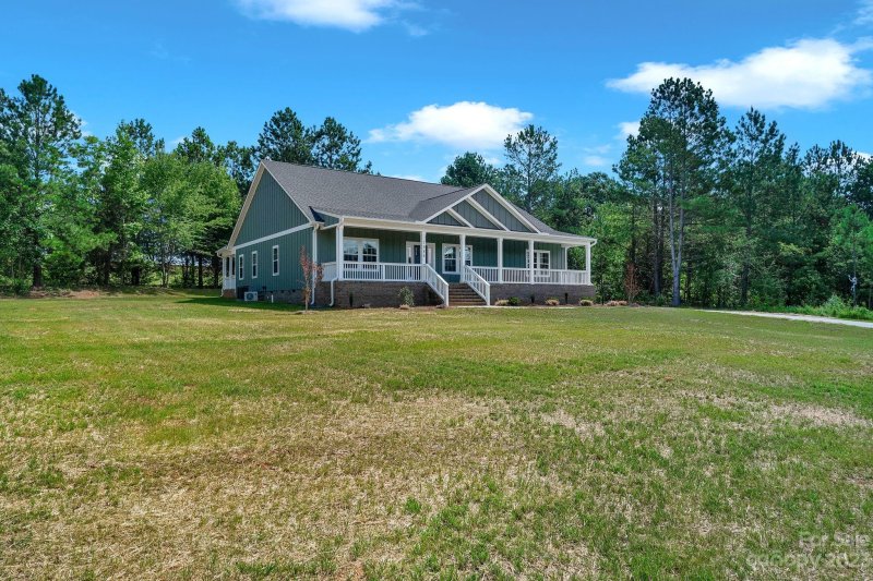 Property image 3 at 1086 Sage Pine Circle, Clover, SC 29710