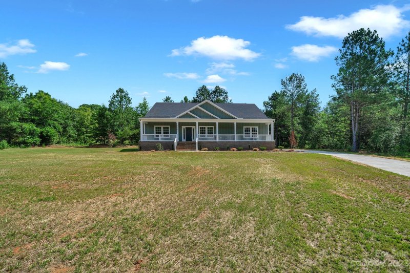 Property image 4 at 1086 Sage Pine Circle, Clover, SC 29710