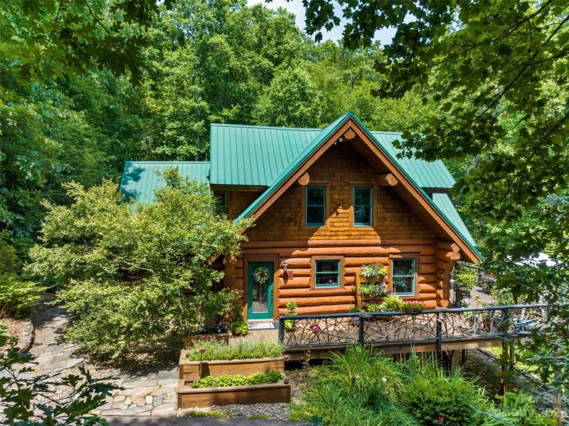 Property image 2 at 32 Indian Knob Road, Asheville, NC 28803