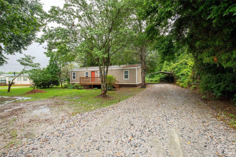 Property image 3 at 2919 Kingsbury Road, Clover, SC 29710