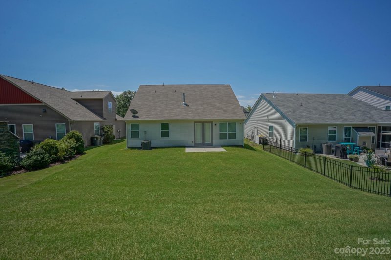 Property image 3 at 10082 Castlebrooke Drive, Concord, NC 28027