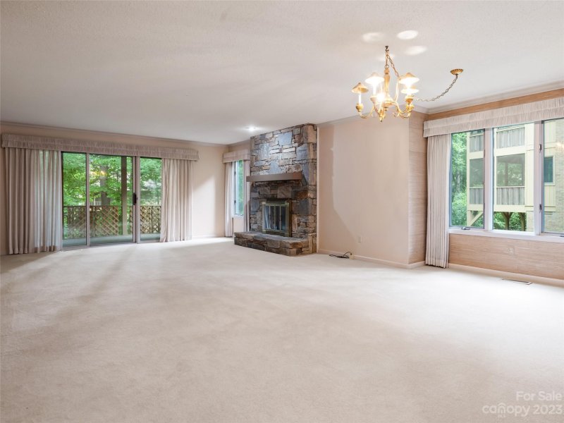 Property image 5 at 206 Live Oak Lane, Hendersonville, NC 28791