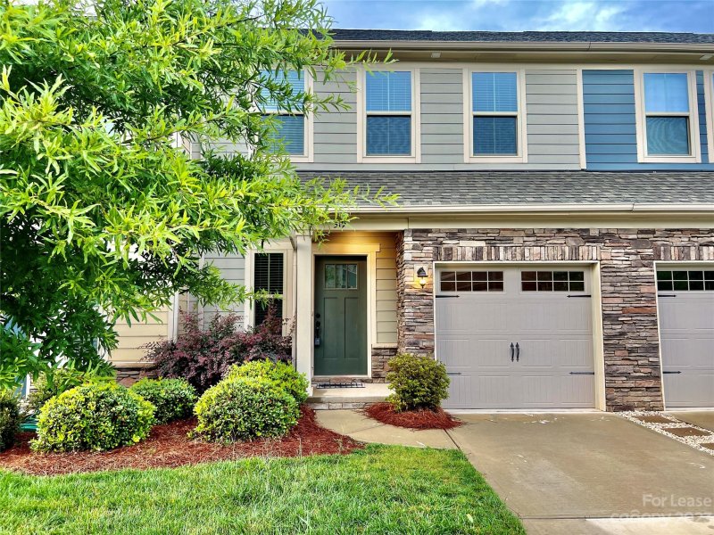 319 Willow Wood Court