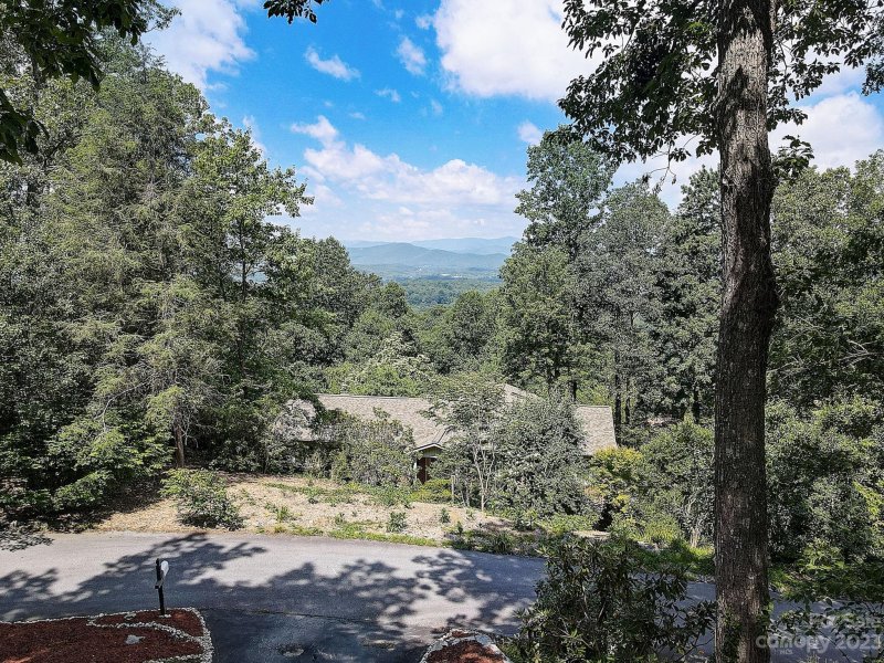 Property image 5 at 624 Goldview Drive, Hendersonville, NC 28791