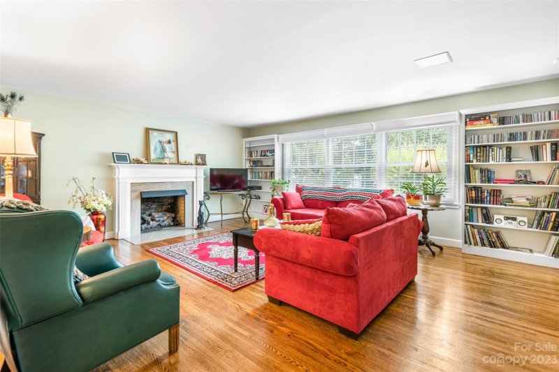 Property image 4 at 3 Forestdale Drive, Asheville, NC 28803