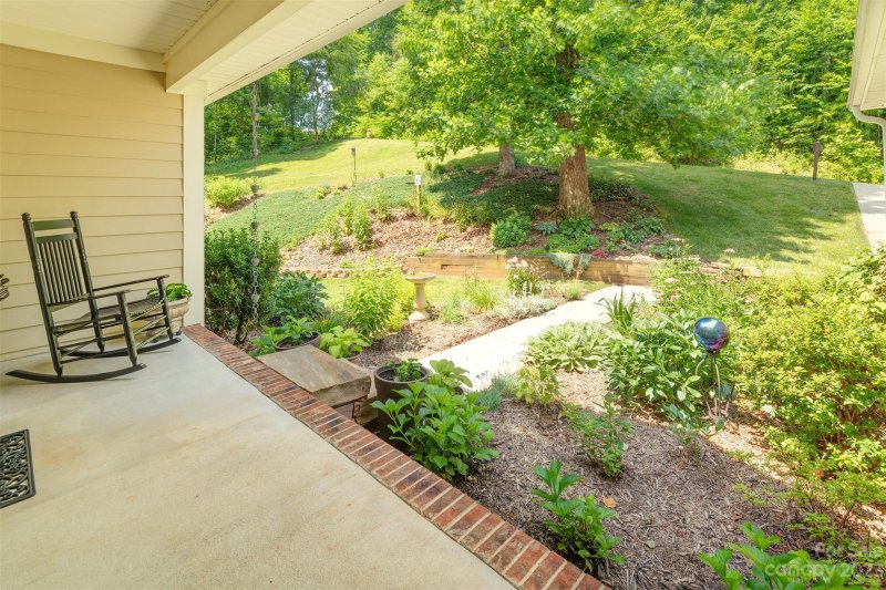 Property image 3 at 9 Springhead Court, Arden, NC 28704