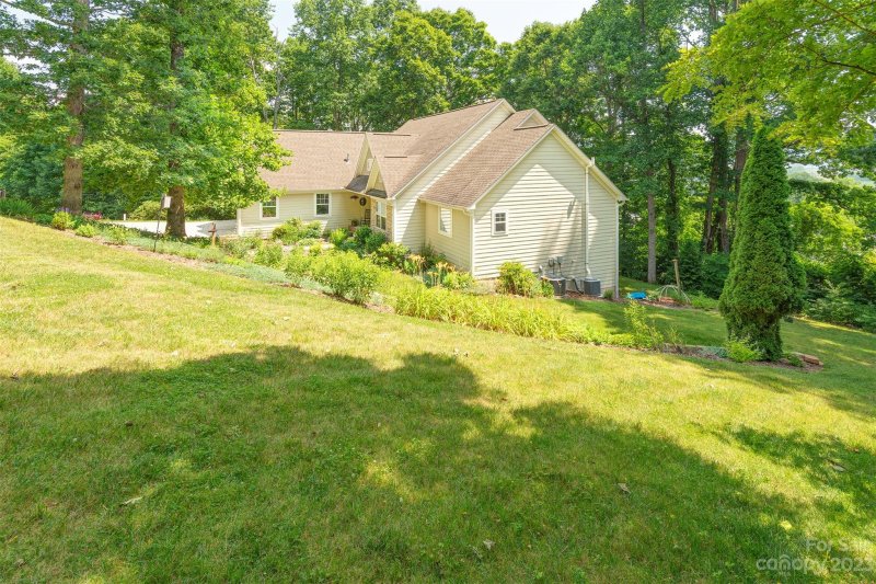 Property image 5 at 9 Springhead Court, Arden, NC 28704