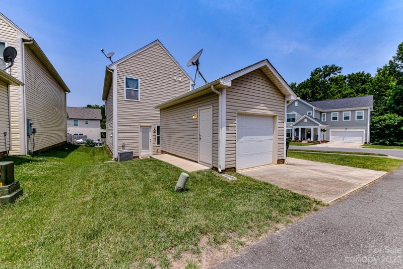 Property image 3 at 11503 Mcdunkeld Drive, Huntersville, NC 28078