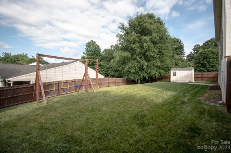 Property image 3 at 812 Jacobus Court, Statesville, NC 28625