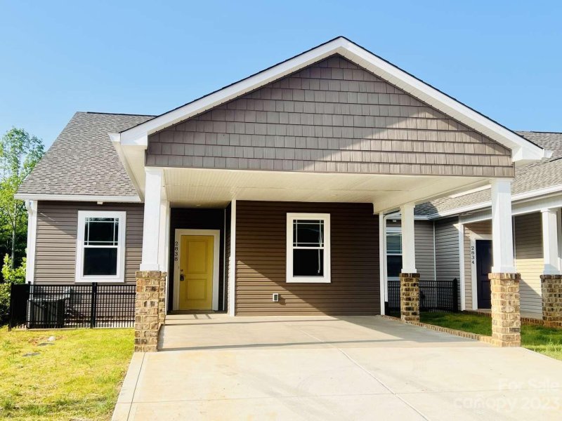 2838 15th Avenue Place