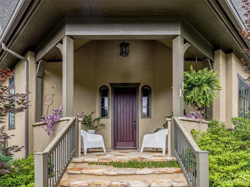 Property image 3 at 88 Chantilly Drive, Asheville, NC 28804