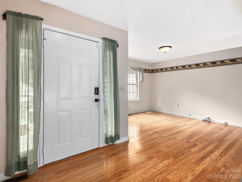 Property image 2 at 6 Bay Hill Court, Etowah, NC 28729