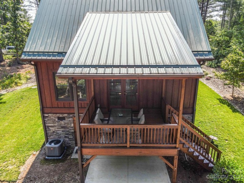 Property image 3 at 3157 Bear Paw Avenue, Valdese, NC 28690