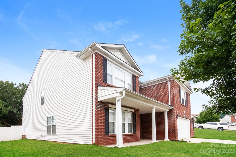 Property image 2 at 313 Farm Springs Drive, Mount Holly, NC 28120