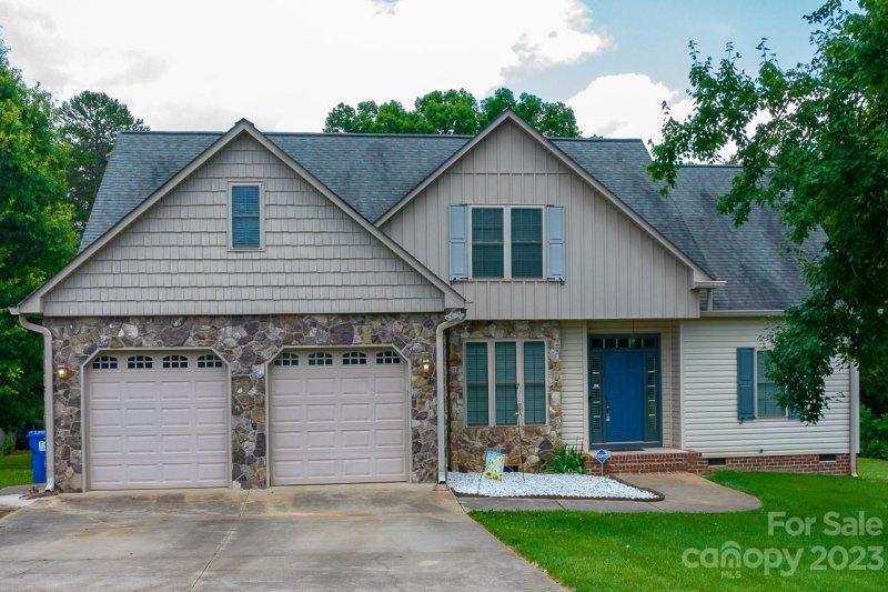 178 Lippard Springs Circle