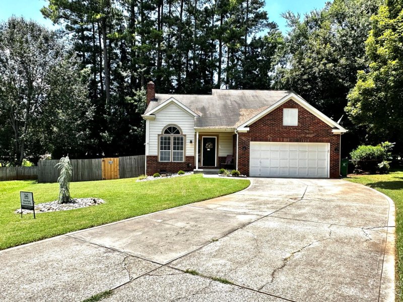 Property image 2 at 8805 Tarpan Court, Charlotte, NC 28216