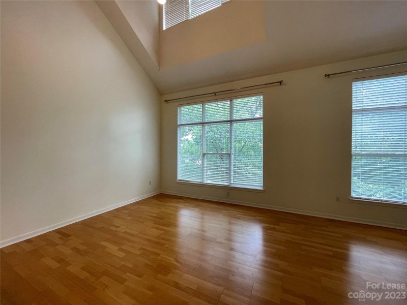Property image 3 at 2125 Southend Drive, Charlotte, NC 28203