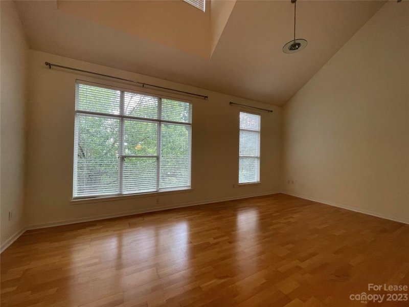 Property image 4 at 2125 Southend Drive, Charlotte, NC 28203