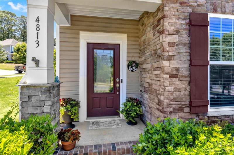 Property image 2 at 4813 Samuel Pinckney Drive, Belmont, NC 28012