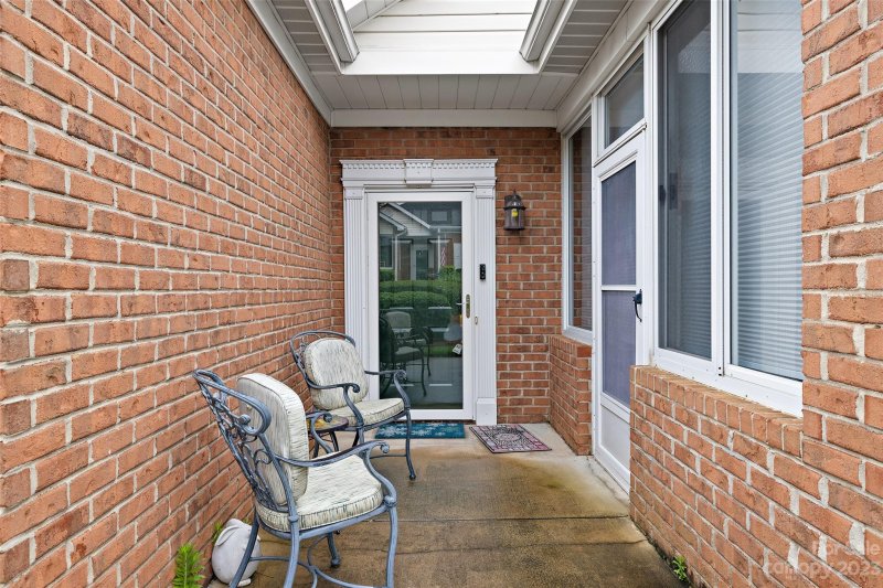 Property image 3 at 8464 Highland Glen Drive, Charlotte, NC 28269