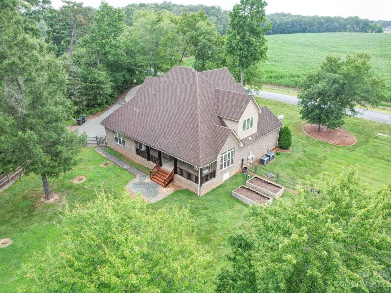 Property image 3 at 920 Village Lake Drive, Monroe, NC 28110