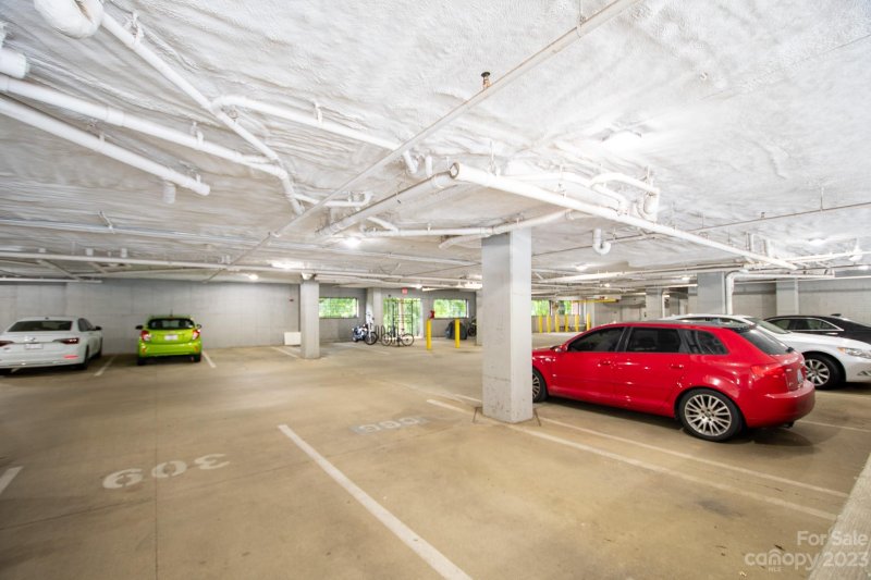 Property image 3 at 1000 Woodlawn Road, Charlotte, NC 28209