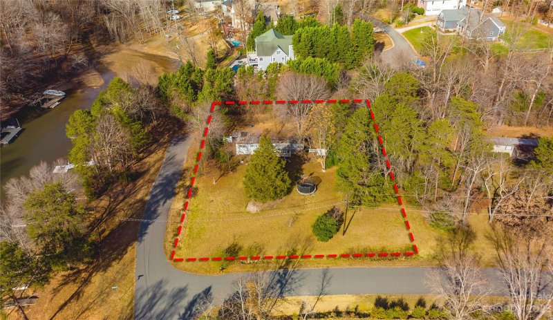 Property image 2 at 158 Cove View Drive, Mooresville, NC 28117