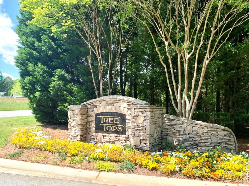 Property image 4 at 110 Sand Trap Lane, Stanley, NC 28164