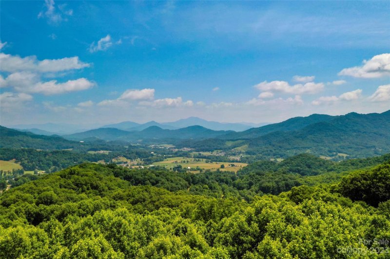 Property image 3 at 735 Twin Brook Drive, Waynesville, NC 28785