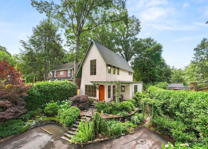 Property image 3 at 26 Sylvan Avenue, Asheville, NC 28801