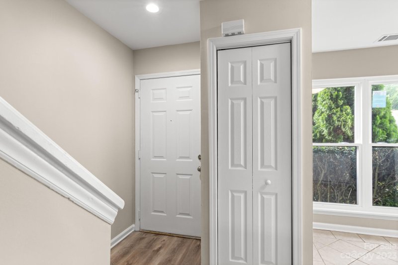 Property image 3 at 11035 Carmel Crossing Road, Charlotte, NC 28226