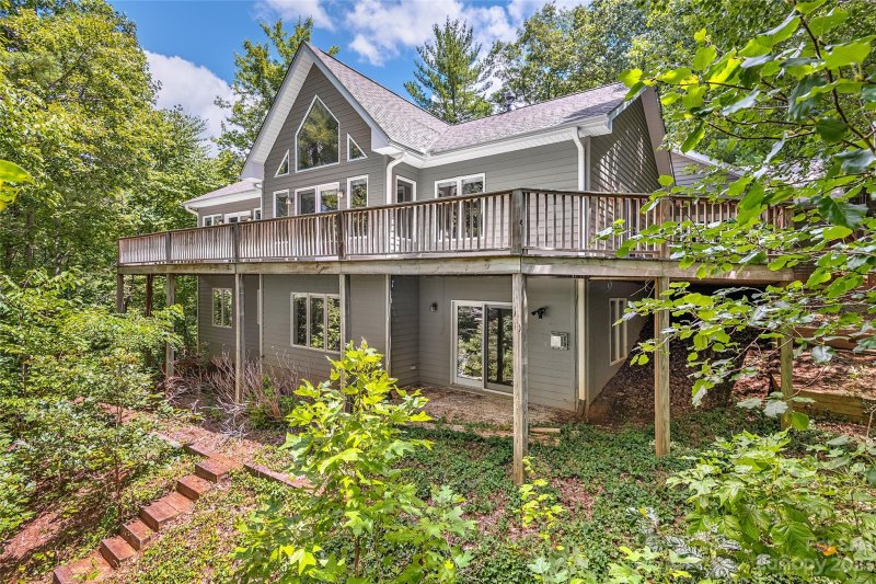 Property image 2 at 101 Deer Run Lane, Asheville, NC 28805