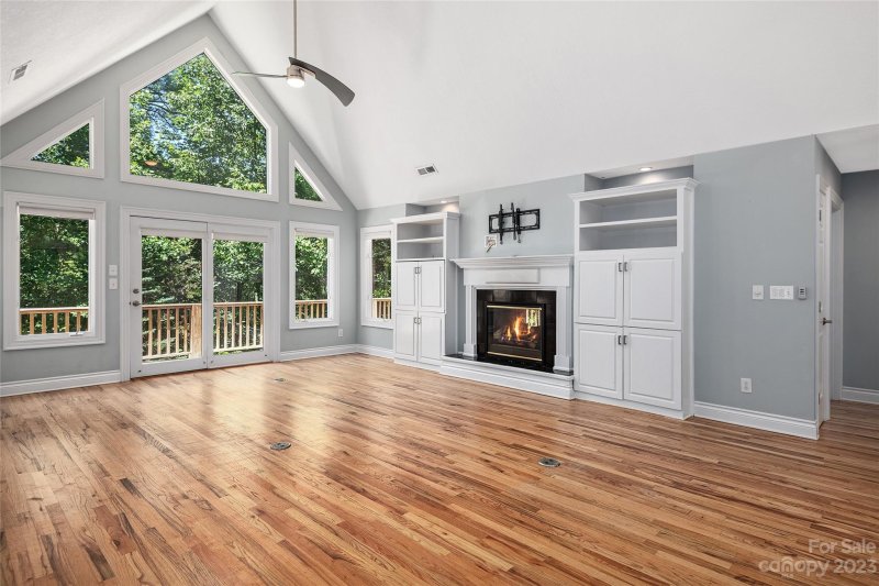 Property image 4 at 101 Deer Run Lane, Asheville, NC 28805