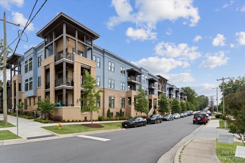 Property image 2 at 2401 Euclid Avenue, Charlotte, NC 28203