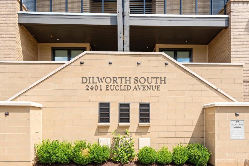 Property image 3 at 2401 Euclid Avenue, Charlotte, NC 28203