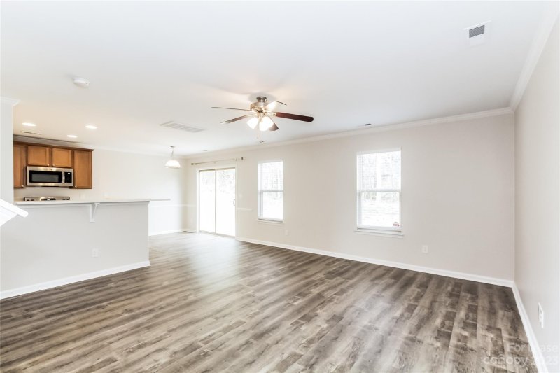 Property image 3 at 847 Rook Road, Charlotte, NC 28216
