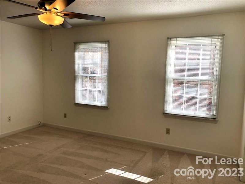 Property image 4 at 418 Kingsley Drive, Charlotte, NC 28270